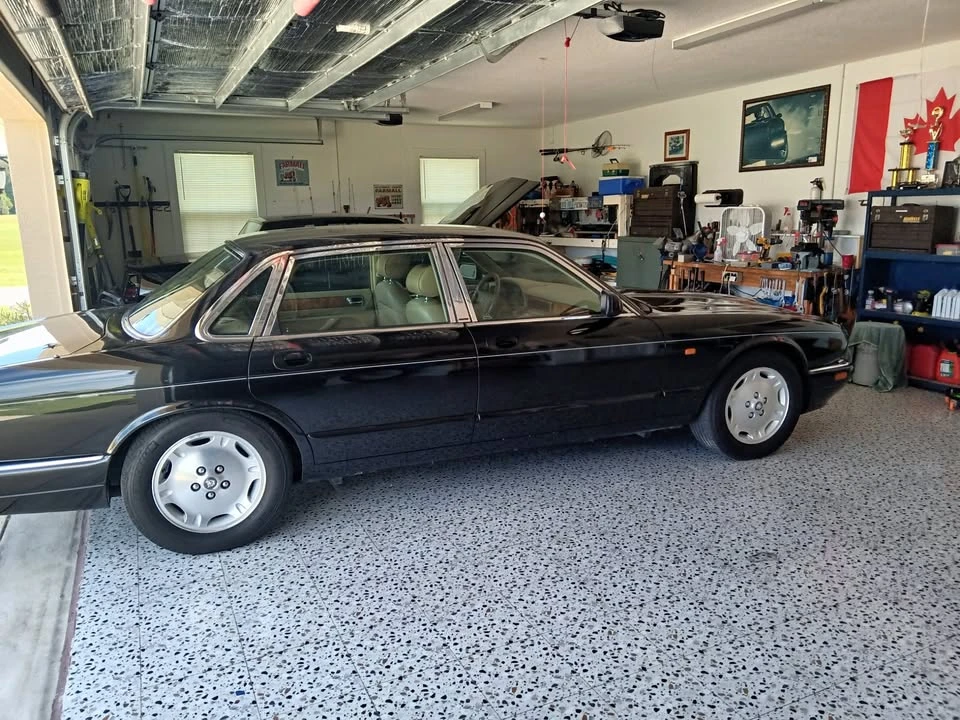 1997 Jaguar X300 XJ - Image 2 of 9
