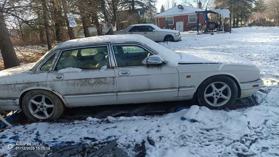 1997 Jaguar X300 XJ - Image 5 of 10