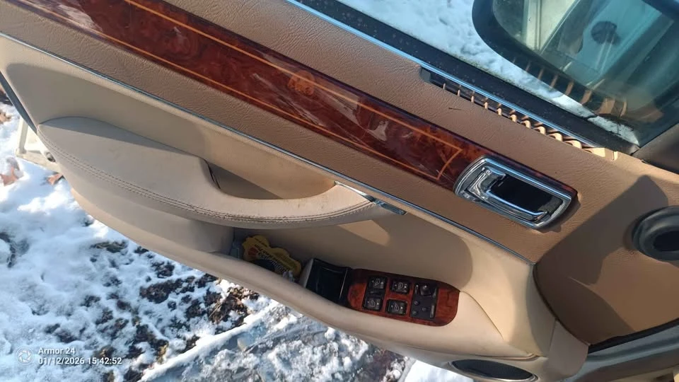 1997 Jaguar X300 XJ - Image 8 of 10