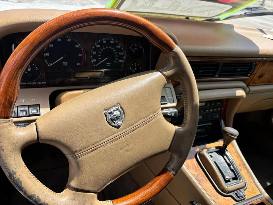 1997 Jaguar X300 XJ - Image 6 of 11