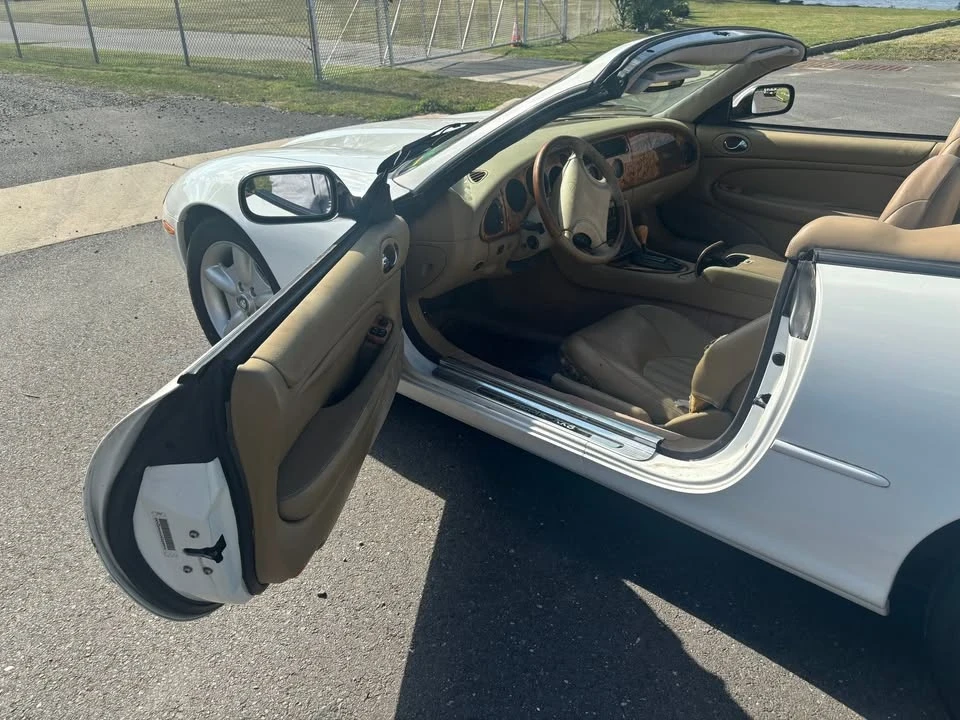 1997 Jaguar X300 XJ - Image 12 of 20