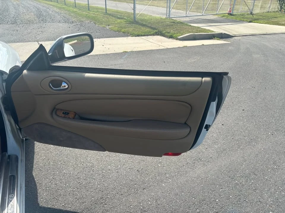 1997 Jaguar X300 XJ - Image 8 of 20