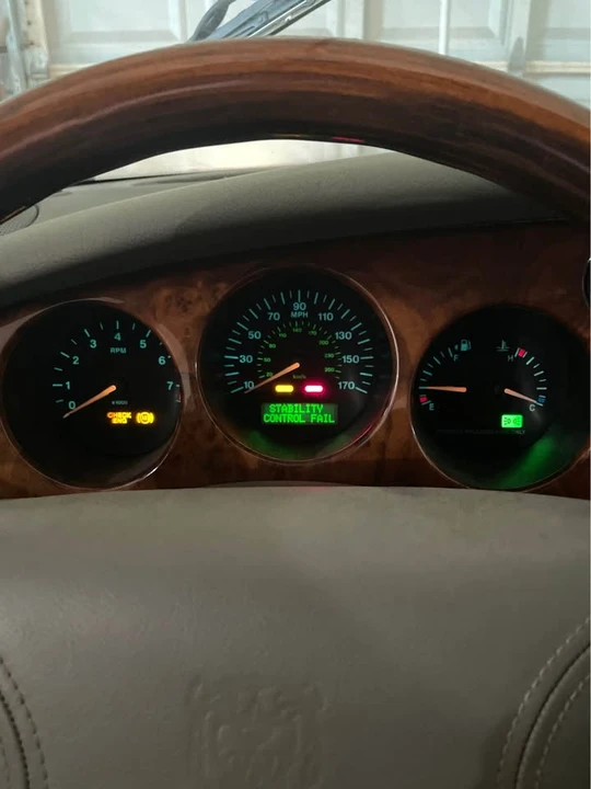 1997 Jaguar X100 XK8 - Image 7 of 7