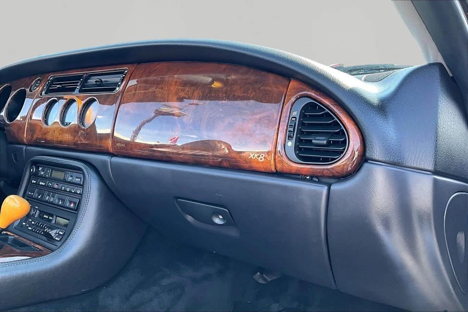 1997 Jaguar X100 XK8 - Image 14 of 20