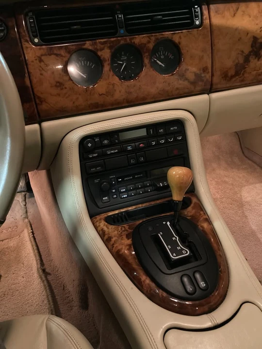 1997 Jaguar X100 XK8 - Image 5 of 7