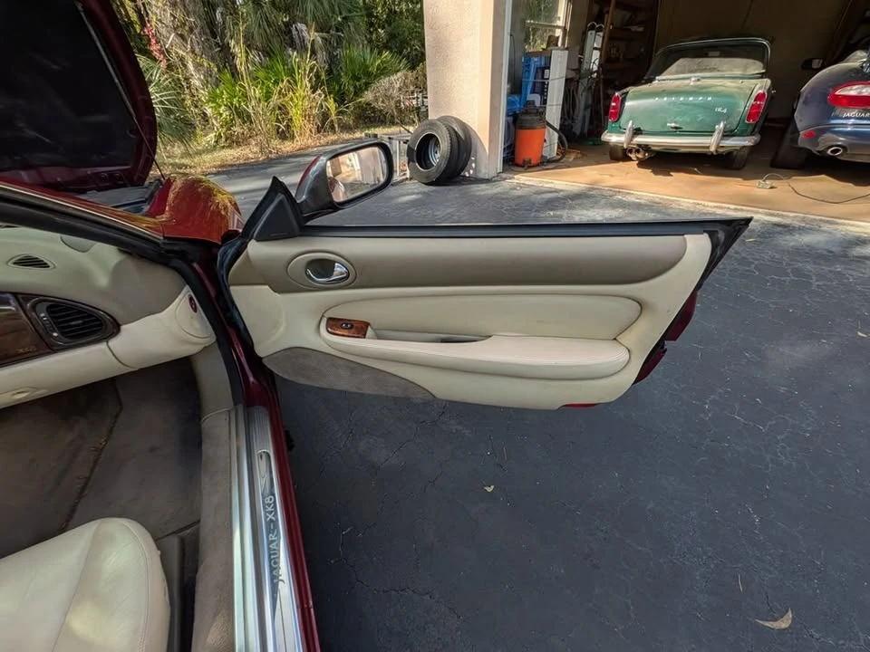 1997 Jaguar X100 XK8 - Image 10 of 18