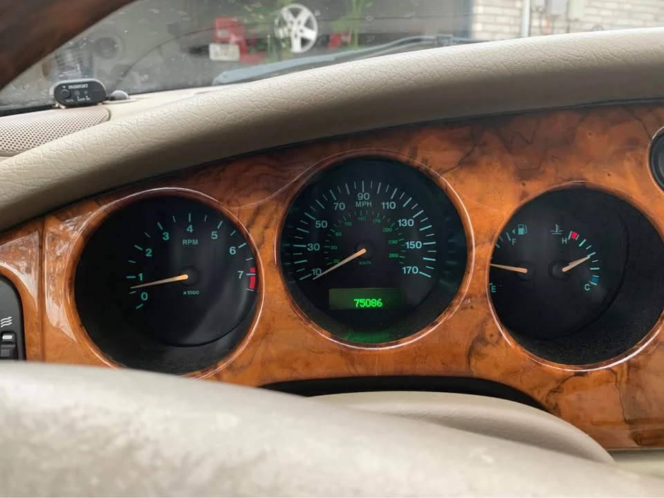 1997 Jaguar X100 XK8 - Image 7 of 16