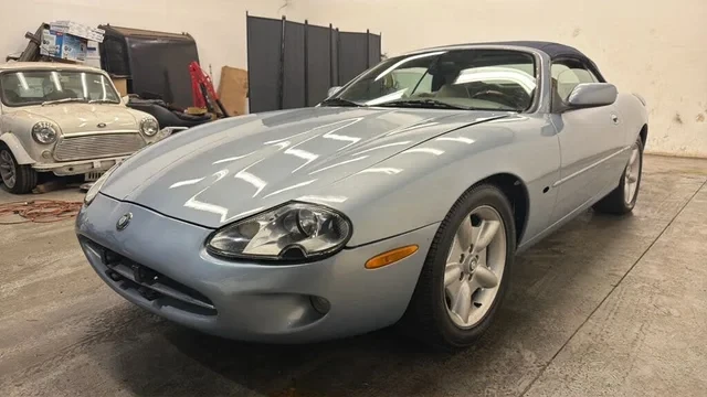1997 Jaguar X100 XK8 - Image 11 of 20