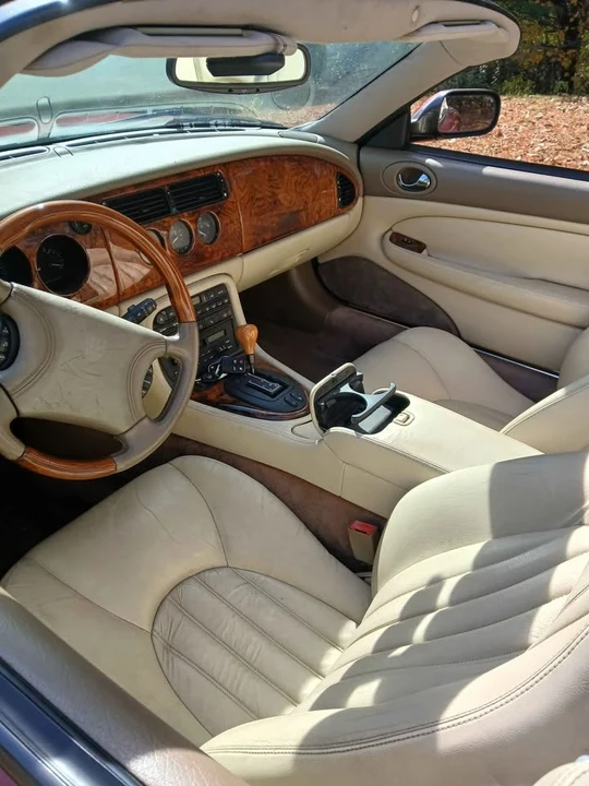 1997 Jaguar X100 XK8 - Image 4 of 10