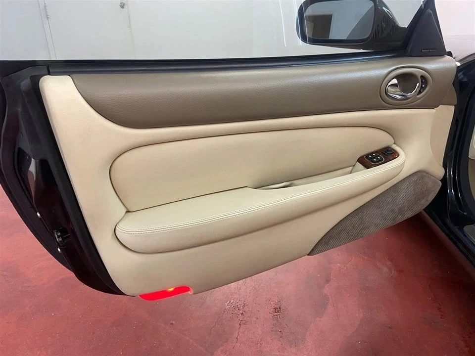 1997 Jaguar X100 XK8 - Image 9 of 20