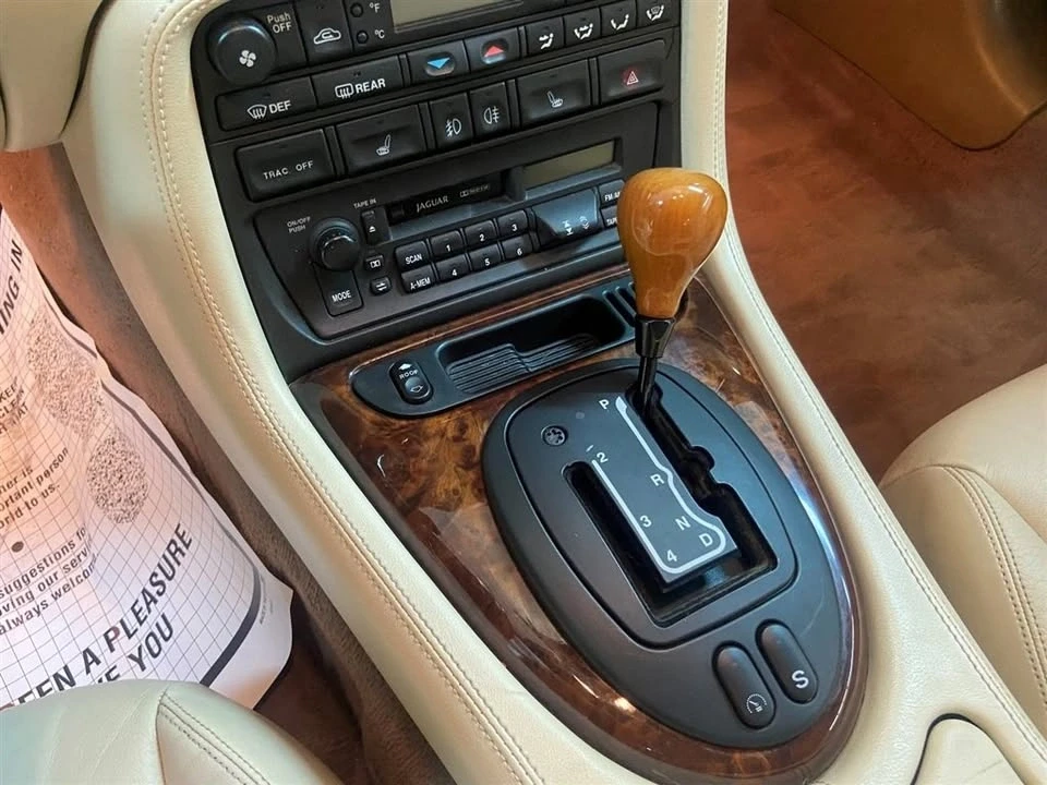 1997 Jaguar X100 XK8 - Image 13 of 20
