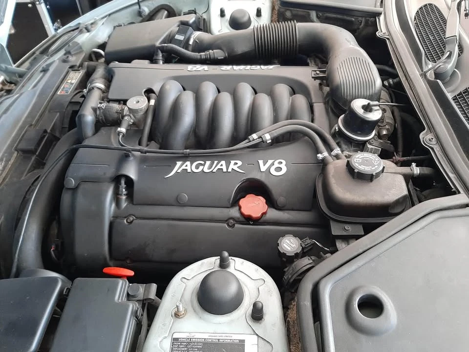 1997 Jaguar X100 XK8 - Image 6 of 10
