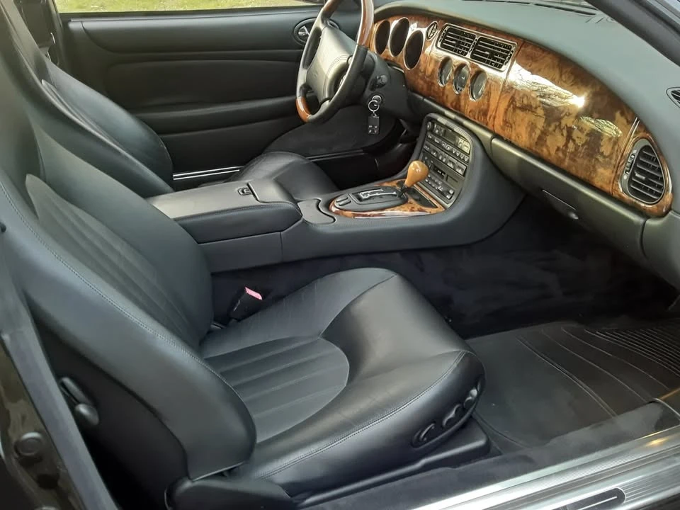 1997 Jaguar X100 XK8 - Image 10 of 17