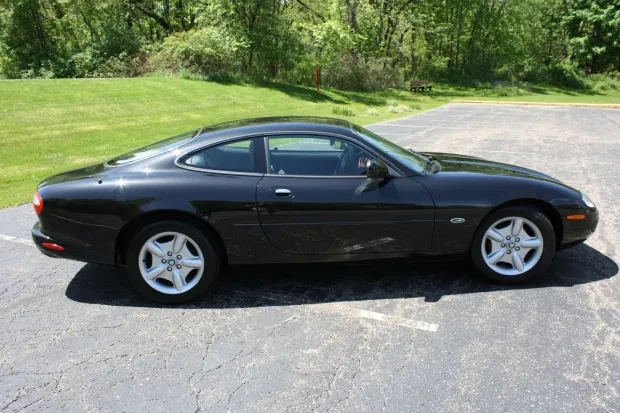 1997 Jaguar X100 XK8 - Image 7 of 17
