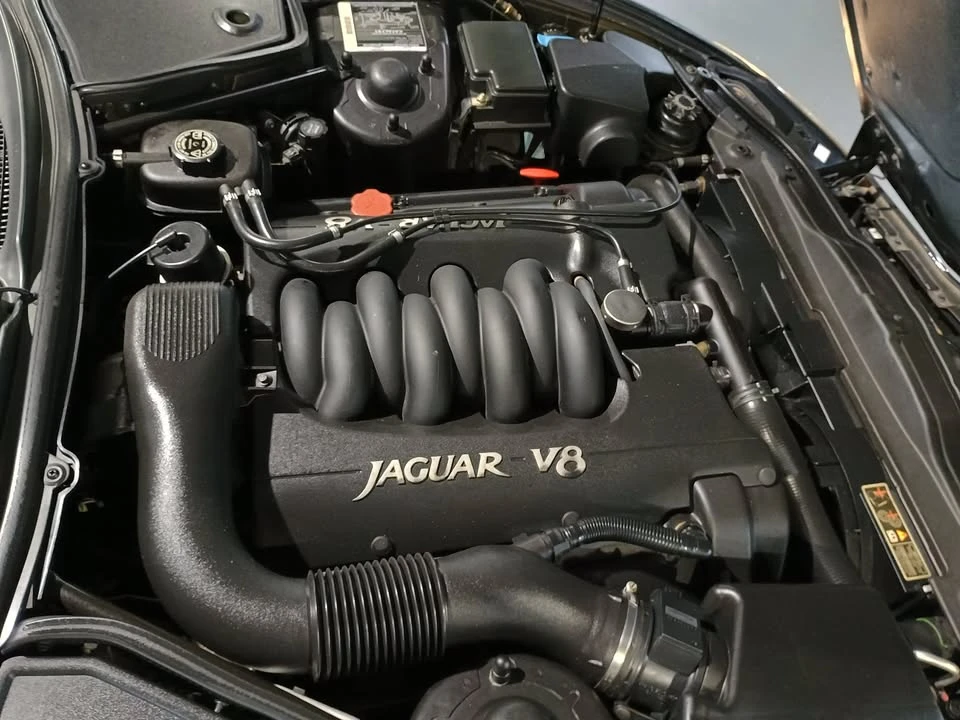 1997 Jaguar X100 XK8 - Image 18 of 20