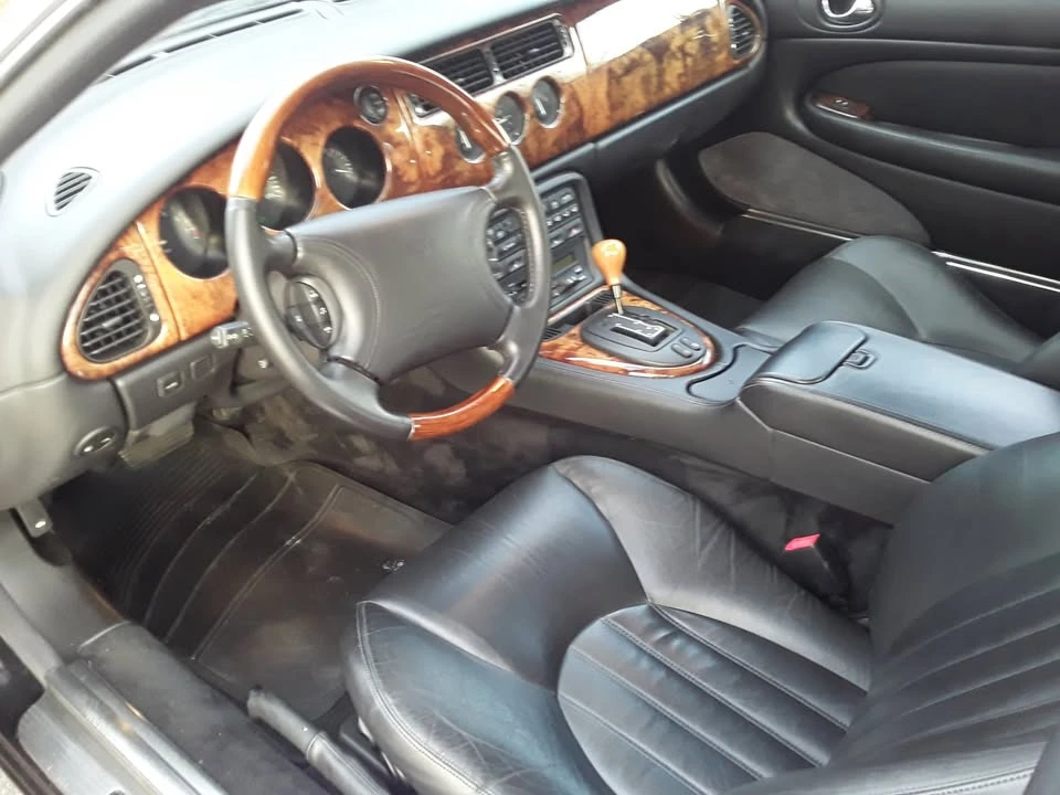 1997 Jaguar X100 XK8 - Image 9 of 17