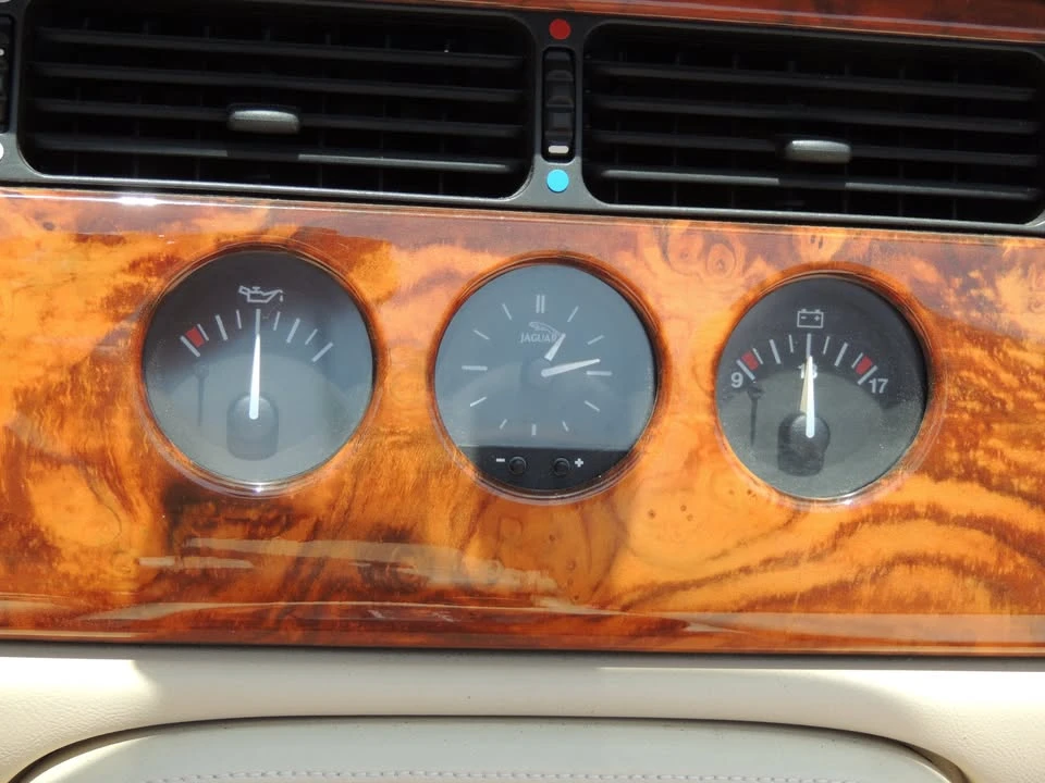 1997 Jaguar X100 XK8 - Image 13 of 20