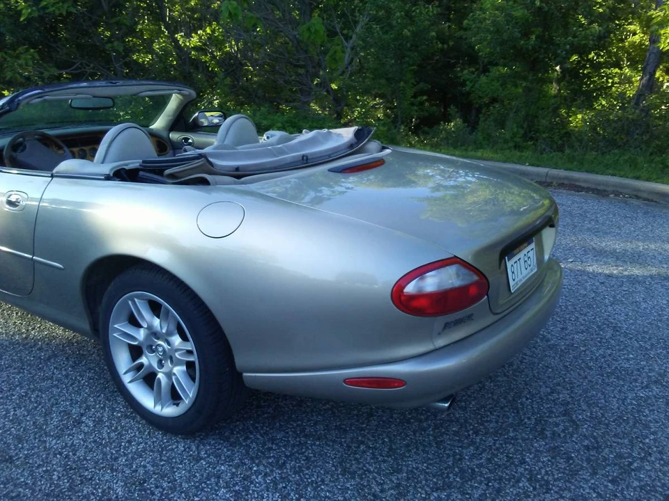 1997 Jaguar X100 XK8 - Image 2 of 6