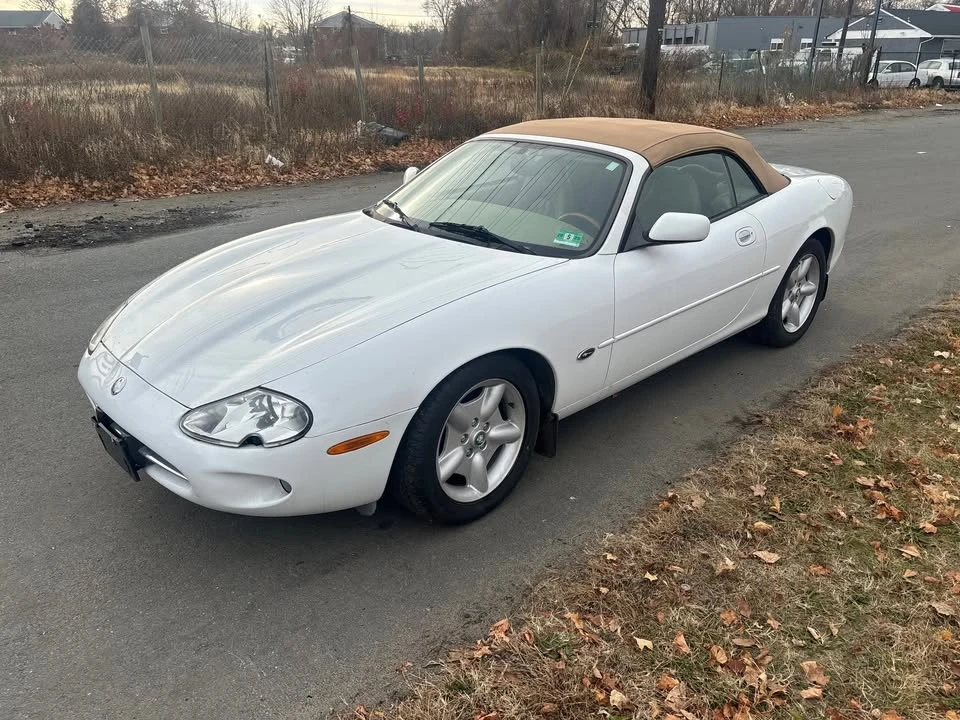 1997 Jaguar X100 XK8 - Image 14 of 18
