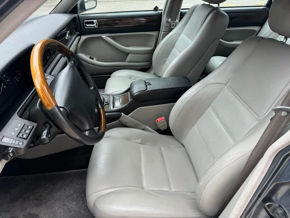 1997 Jaguar X308 XJR - Image 8 of 9