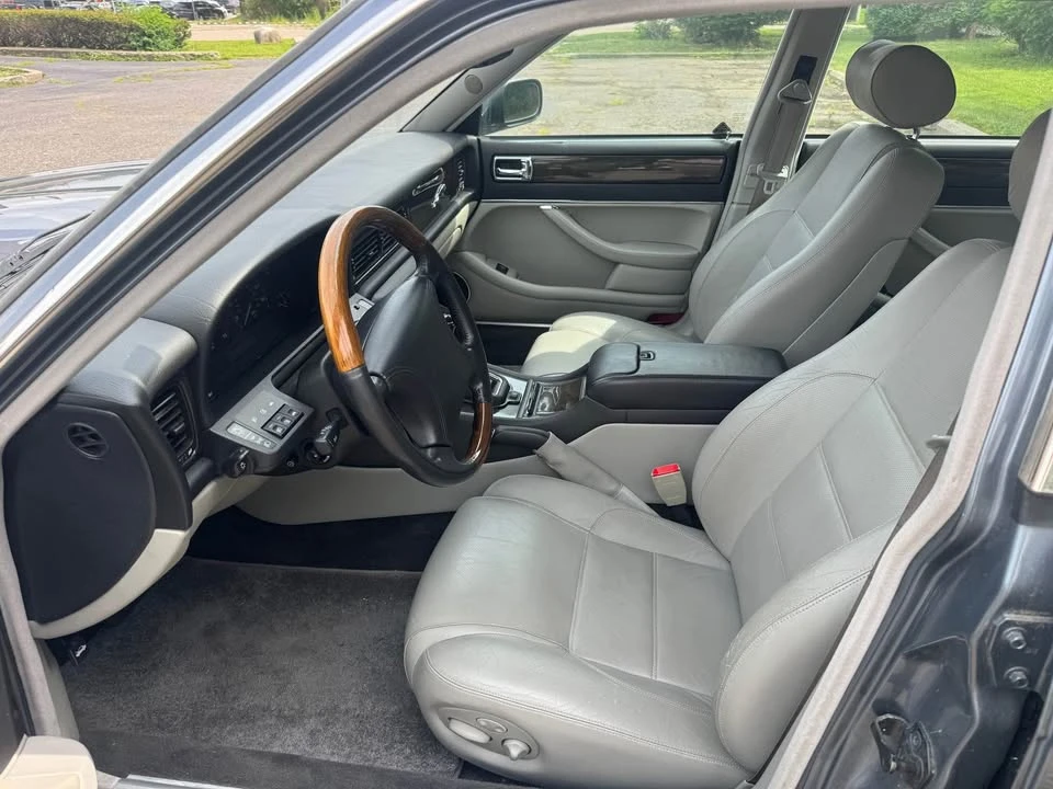1997 Jaguar X308 XJR - Image 6 of 9