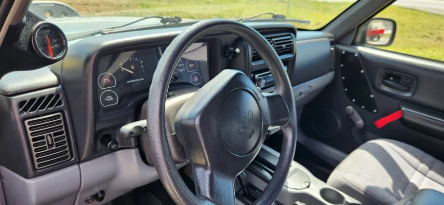 1997 Jeep XJ Cherokee - Image 10 of 18