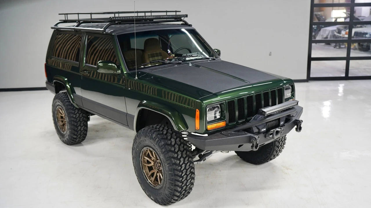 1997 Jeep XJ Cherokee - Image 14 of 24