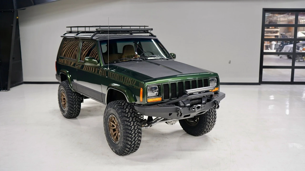 1997 Jeep XJ Cherokee - Image 2 of 24