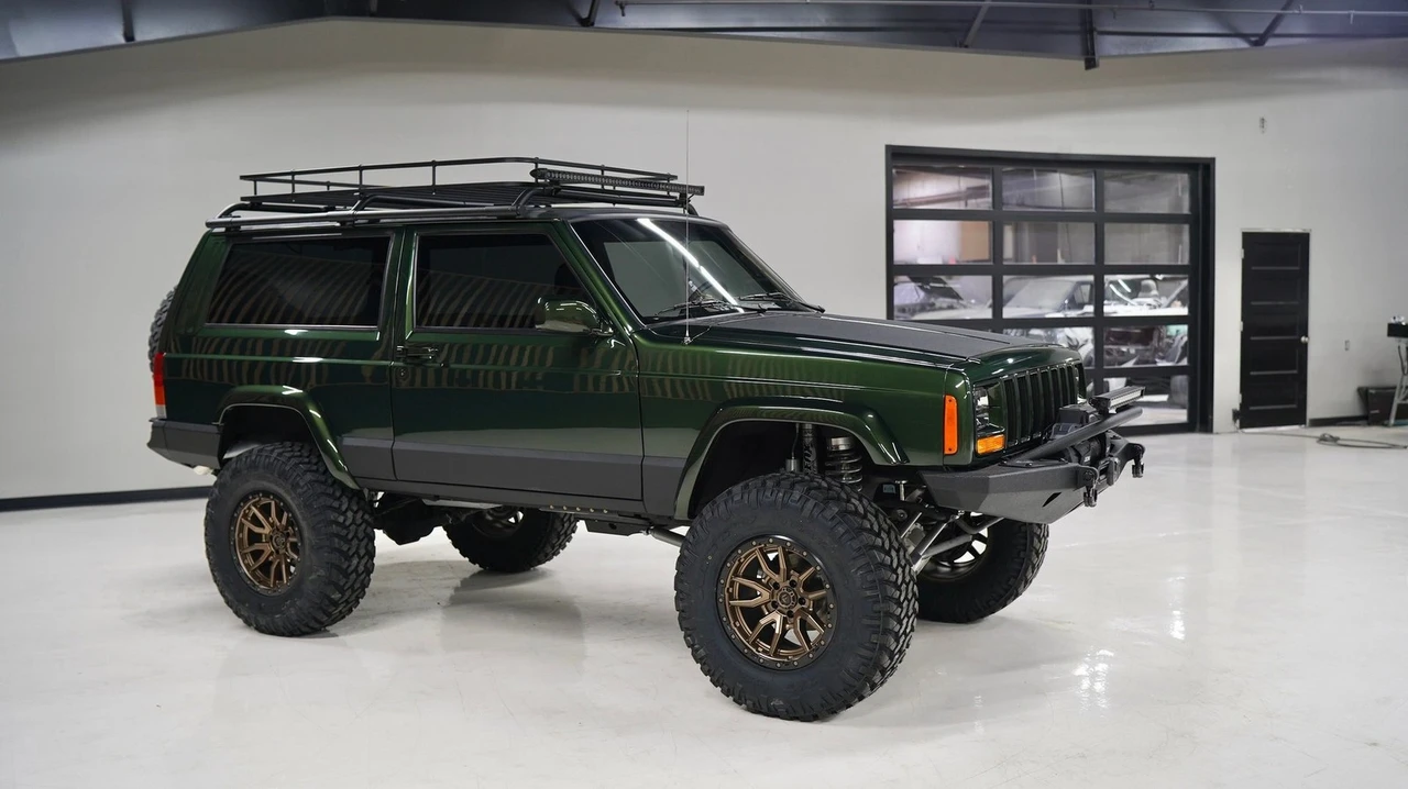 1997 Jeep XJ Cherokee - Image 12 of 24