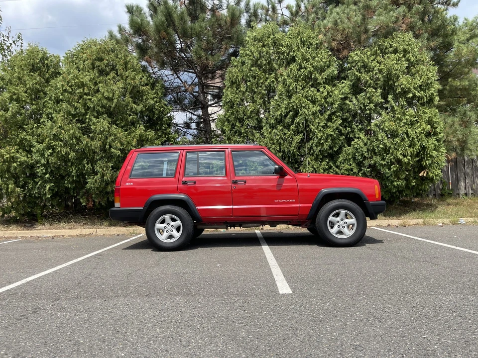 1997 Jeep XJ Cherokee - Image 6 of 31