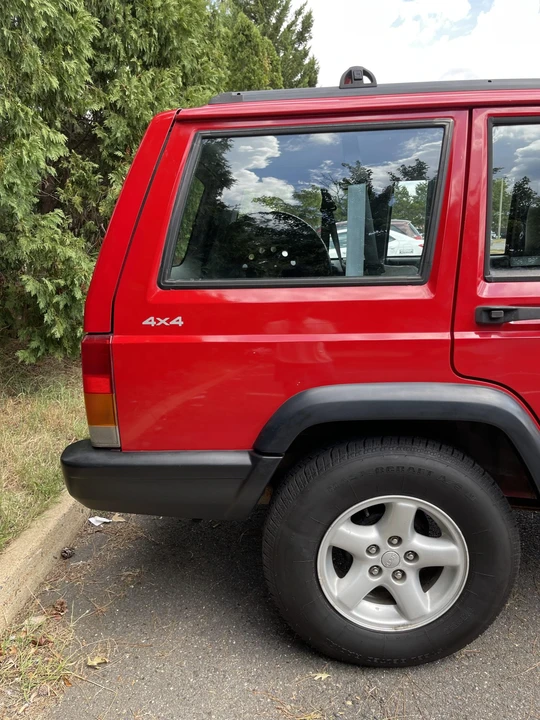 1997 Jeep XJ Cherokee - Image 18 of 31