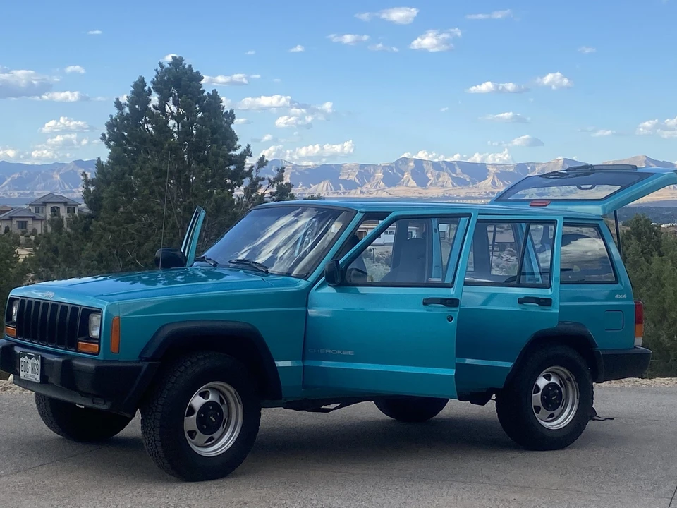 1997 Jeep XJ Cherokee - Image 9 of 31