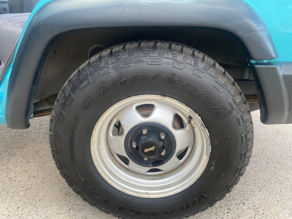 1997 Jeep XJ Cherokee - Image 19 of 31