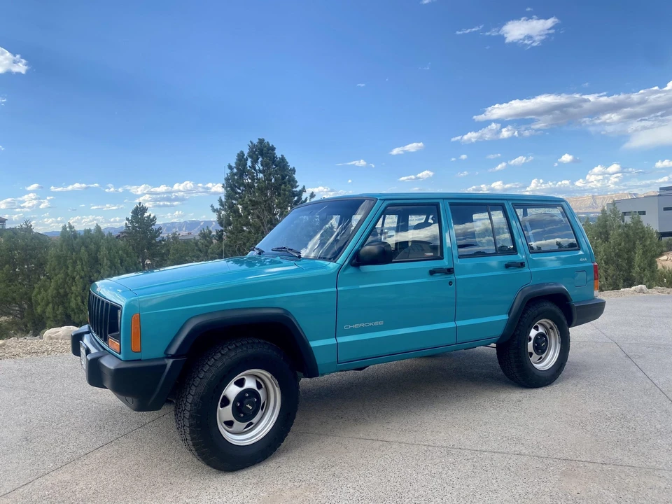 1997 Jeep XJ Cherokee - Image 2 of 31