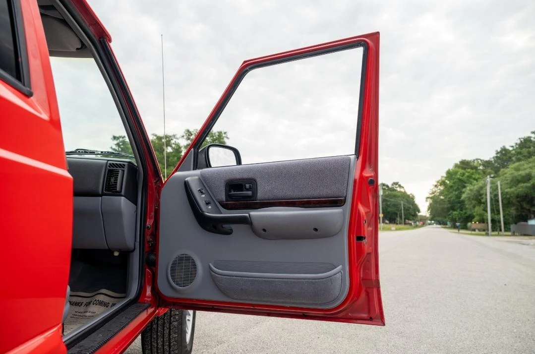 1997 Jeep XJ Cherokee - Image 21 of 31