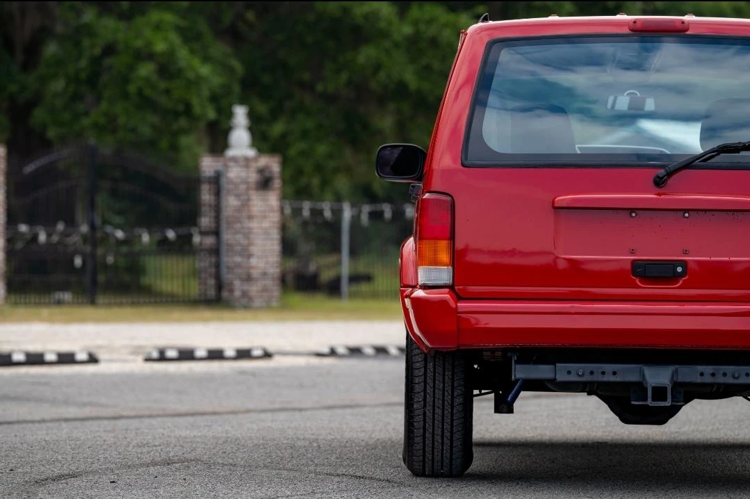 1997 Jeep XJ Cherokee - Image 11 of 31