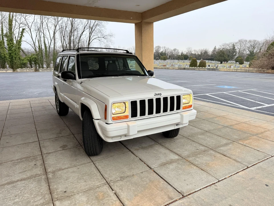 1997 Jeep XJ Cherokee - Image 18 of 31