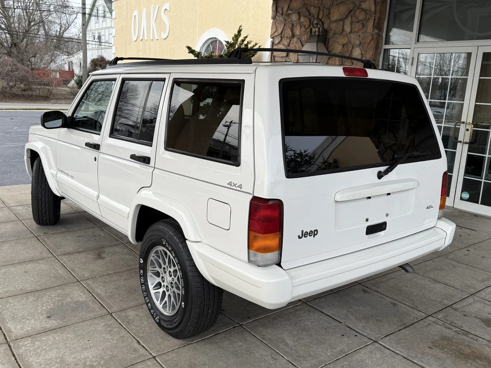 1997 Jeep XJ Cherokee - Image 10 of 31