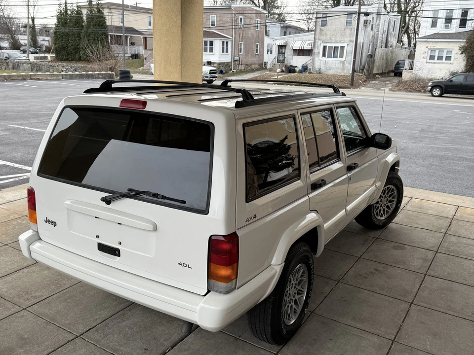 1997 Jeep XJ Cherokee - Image 14 of 31