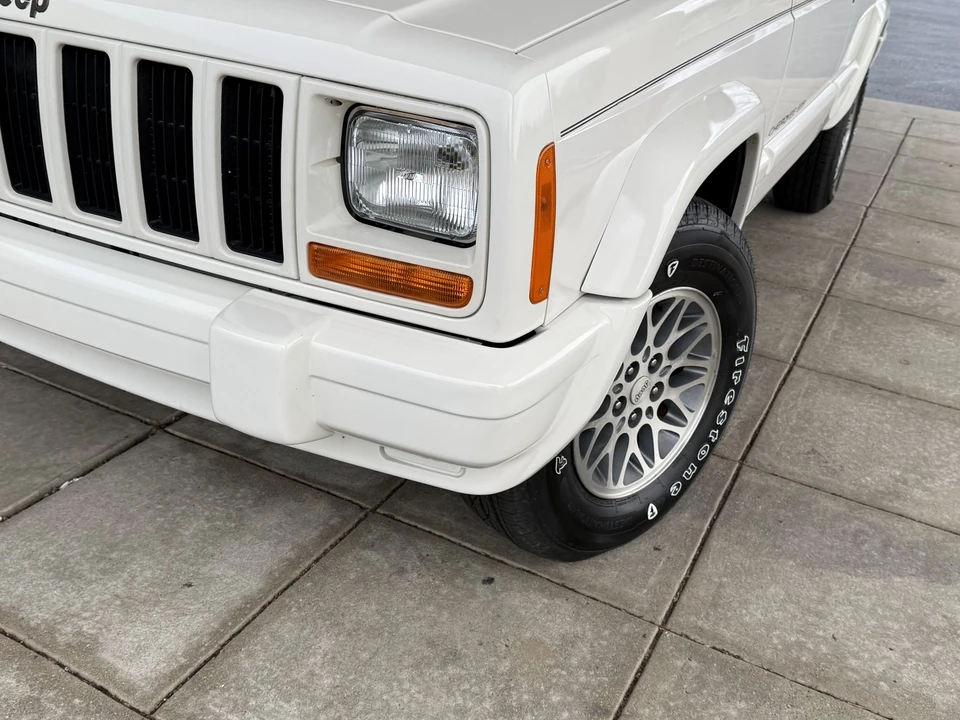 1997 Jeep XJ Cherokee - Image 26 of 31