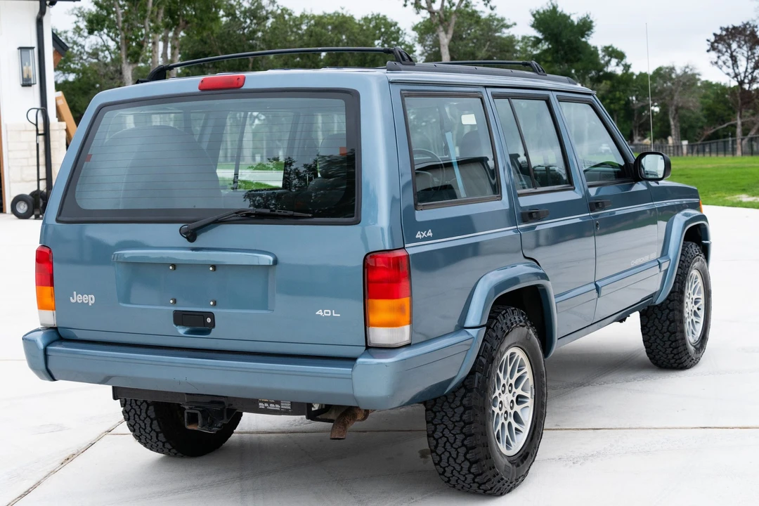 1997 Jeep XJ Cherokee - Image 6 of 31