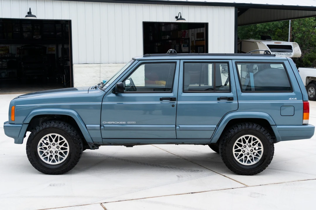 1997 Jeep XJ Cherokee - Image 3 of 31
