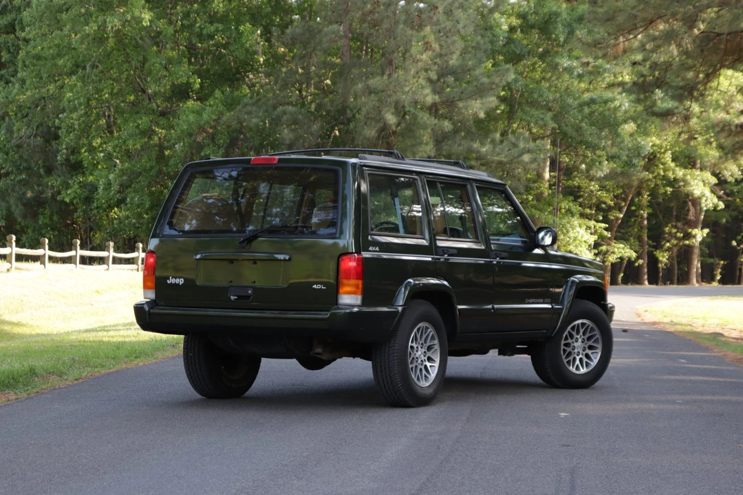 1997 Jeep XJ Cherokee - Image 9 of 31