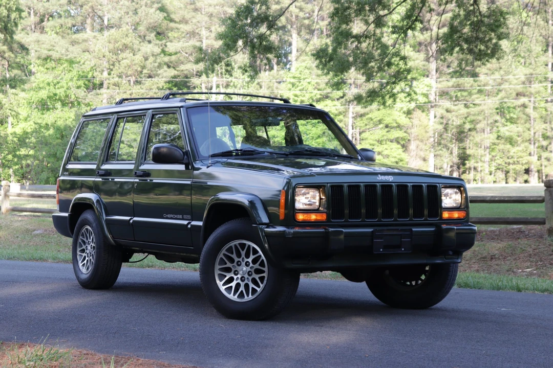 1997 Jeep XJ Cherokee - Image 2 of 31