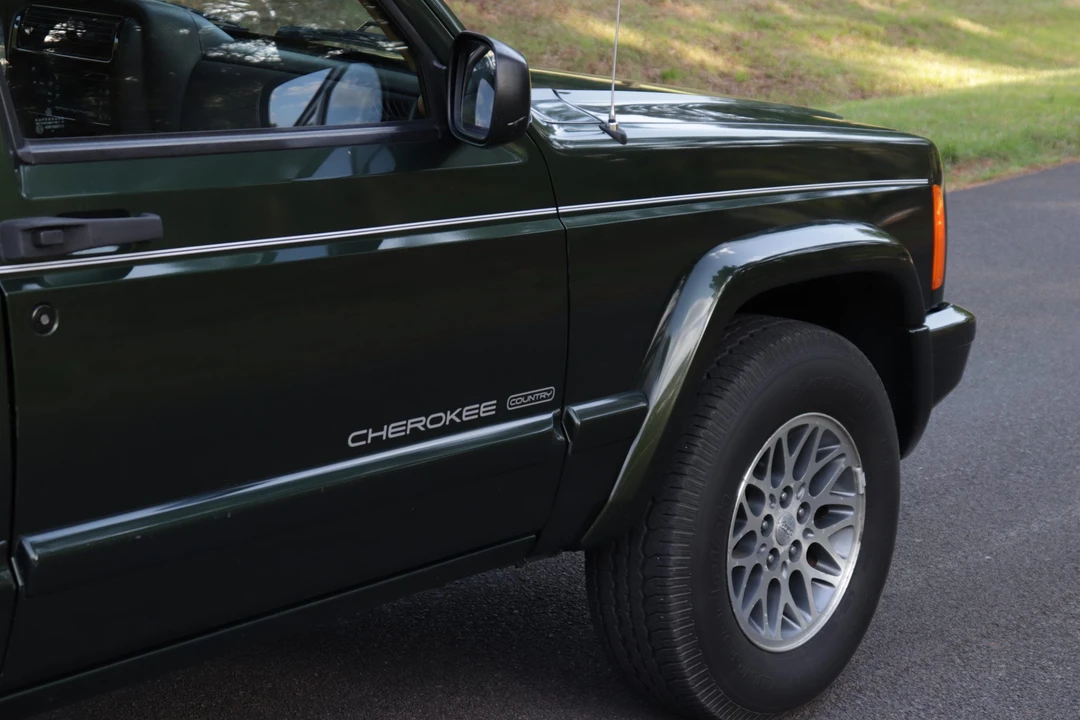 1997 Jeep XJ Cherokee - Image 12 of 31