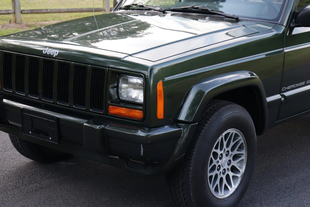1997 Jeep XJ Cherokee - Image 15 of 31
