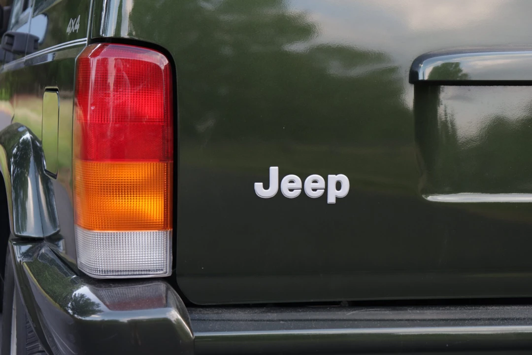 1997 Jeep XJ Cherokee - Image 20 of 31