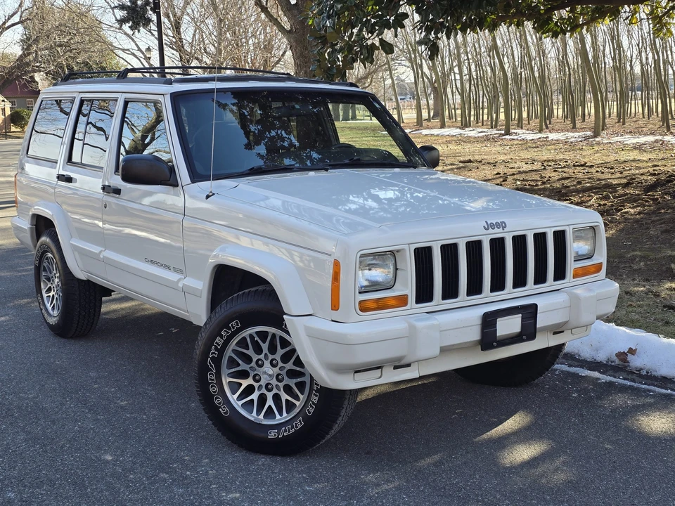1997 Jeep XJ Cherokee - Image 17 of 31