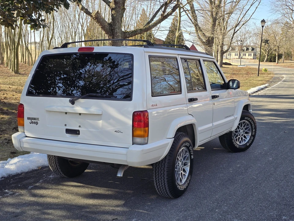 1997 Jeep XJ Cherokee - Image 26 of 31