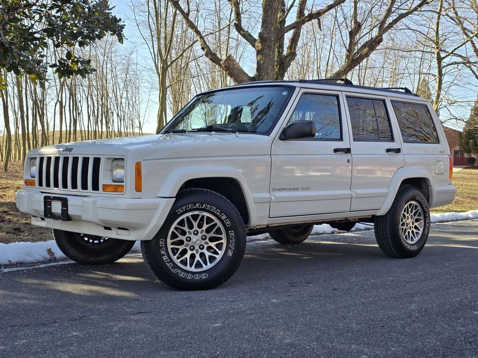 1997 Jeep XJ Cherokee - Image 4 of 31